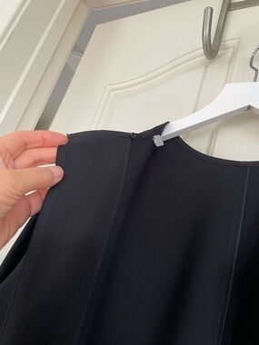 Vince Black Sleeveless Shell with Subtle Texture